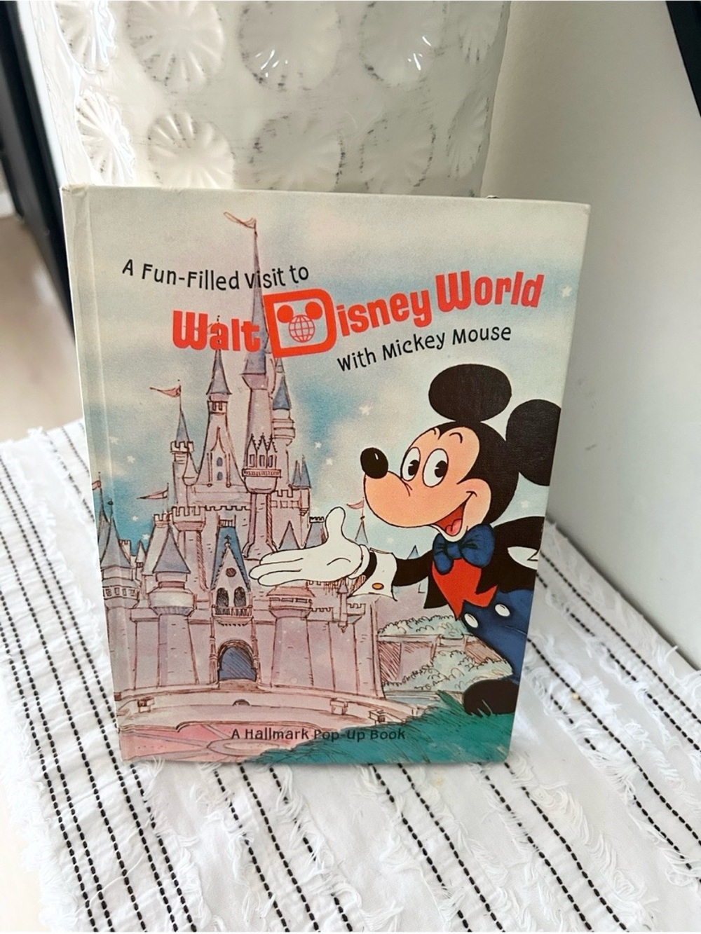 Vintage Pop-Up Walt Disney World Visit with Mickey Mouse Hallmark Hardcover Book